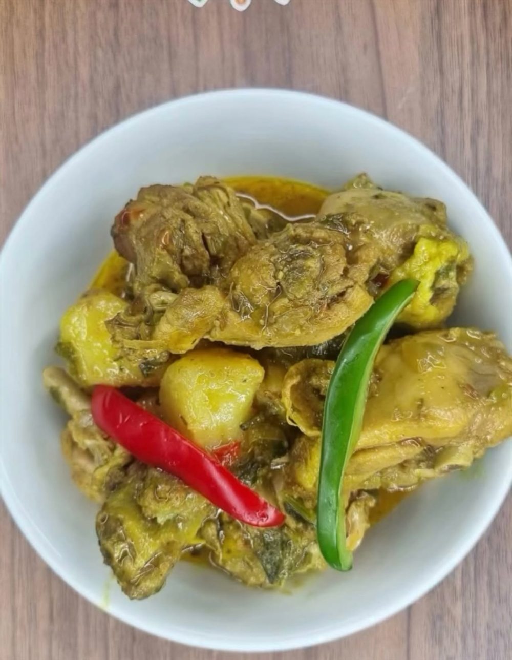 Curry with potato and peppers